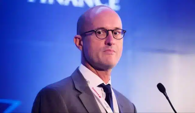 Ekonomist Robin Brooks, Bitcoin'in Neden Yükseldiğini Açıkladı! 12 ekonomist_robin_brooks_bitcoin