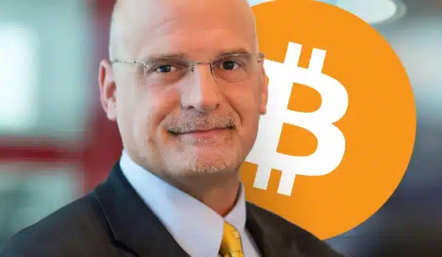 Bloomberg Makro Strateji Uzmanı, Kripto ve Risk Varlıklar Olduğunu Söyledi! 10 mike-mcglone