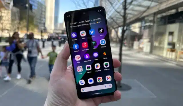 Solana Mobile'in Yeni Telefonu Chapter 2, Ön Siparişlerde Rekor Kırdı 6 solana-mobile