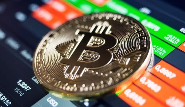 Bitcoin, 2023'teki Zirvesinin Yarı Fiyatına Düşebilir 7 bitcoin-1