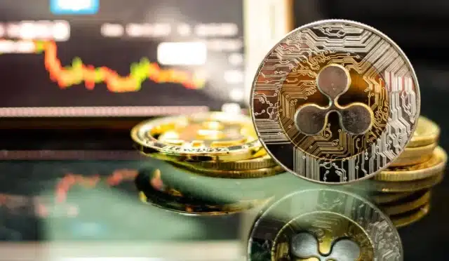 XRP Kasım'a Uçacak mı? Uzman Analist "Büyük Hareket" Sinyalini Verdi! 9 xrp-kasima-ucacak-mi-uzman-analist-buyuk-hareket-sinyalini-verdi