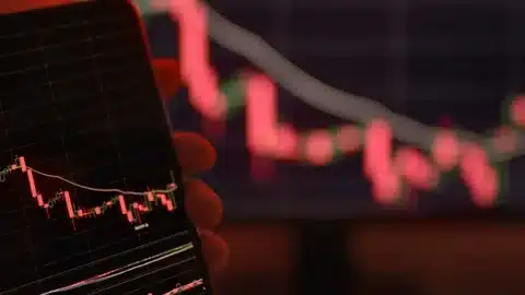 altcoin piyasasında tarihi değer kaybı: 234 milyar dolarlık büyük düşüş!