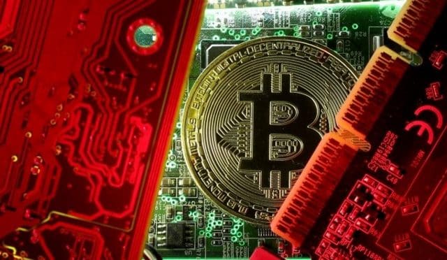 Güney Dakota Milletvekilleri, Bitcoin'i Eyalet Rezervlerinde Tutma Teklifini Reddetti! 12 güney dakota milletvekilleri, bitcoin'i eyalet rezervlerinde tutma teklifini reddetti!