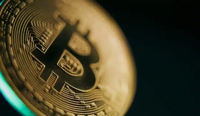 bitcoin fiyatında yeni hedef: analist 93.000 doları i̇şaret etti!
