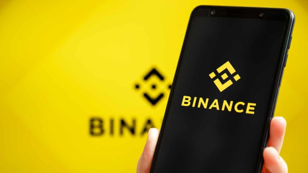 binance çalışan soruşturması: token tanıtımı i̇ddiası sonrası askıya alma!