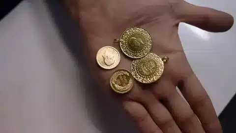Gram Altın Rekora Koşuyor: Türkiye’de 7.300 TL Eşiği Test Edildi! 1 gram altın rekora koşuyor: türkiye’de 7.300 tl eşiği test edildi!
